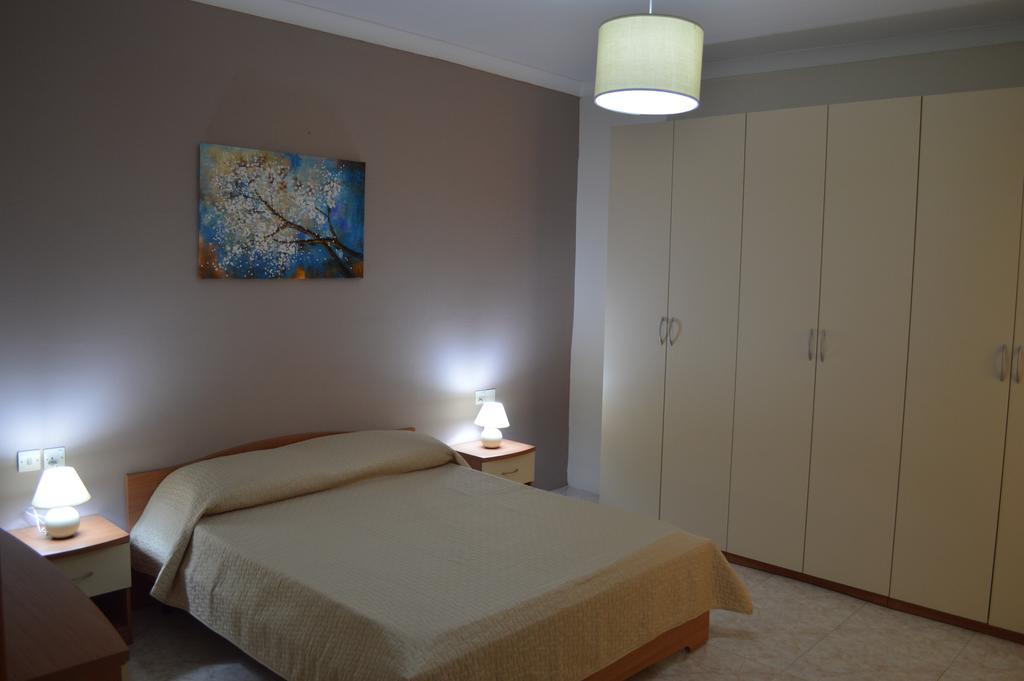 The April Maisonette マルサスカーラ エクステリア 写真